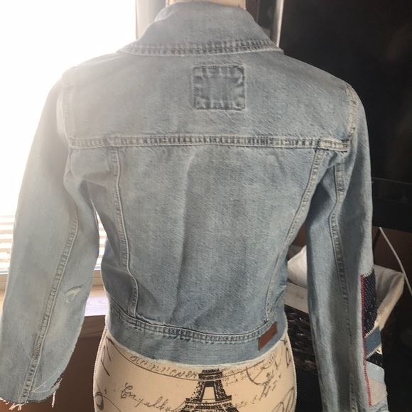 NWT Abercrombie Cropped Patchwork Jean Jacket S - Picture 4 of 8
